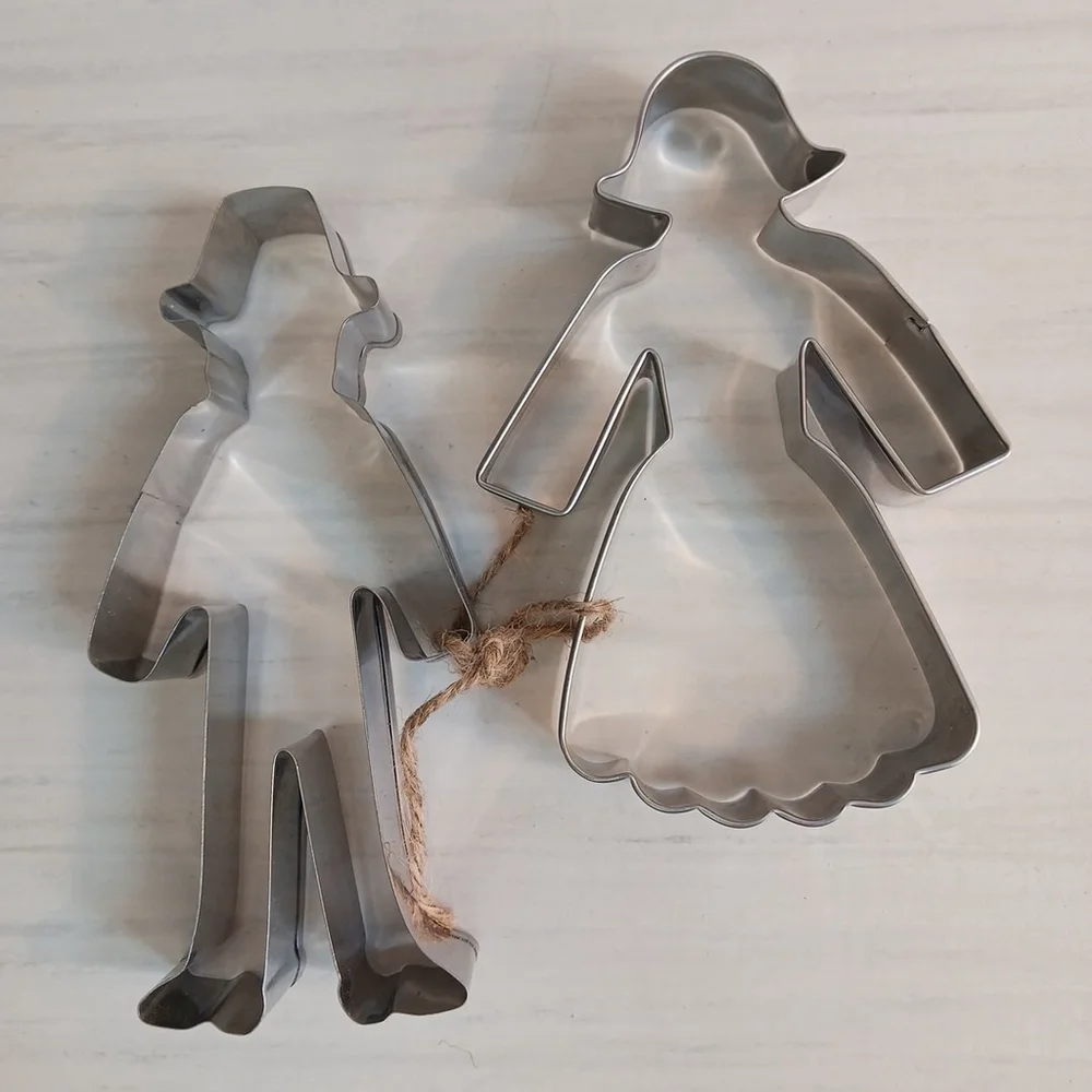 VTG Amish Man Woman Metal Cut Out Cookie Cutters Large Pair Cottage Core